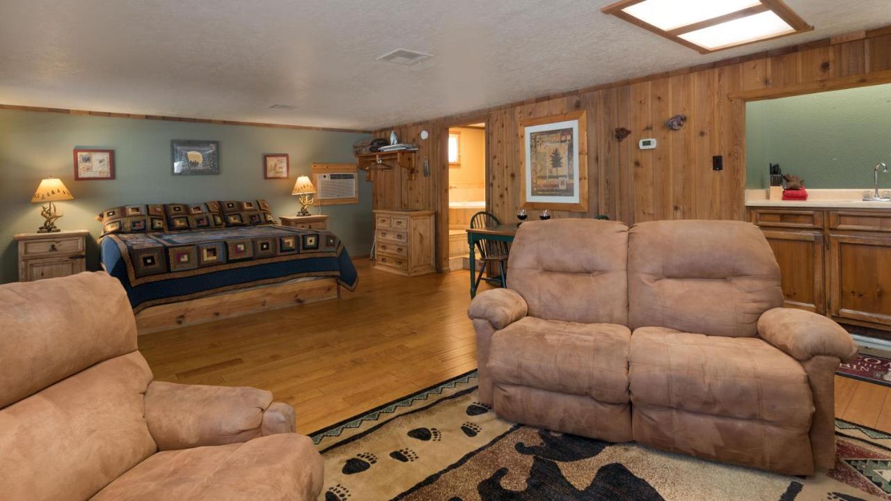 Whispering Pine Cabins Ruidoso Eksteriør billede