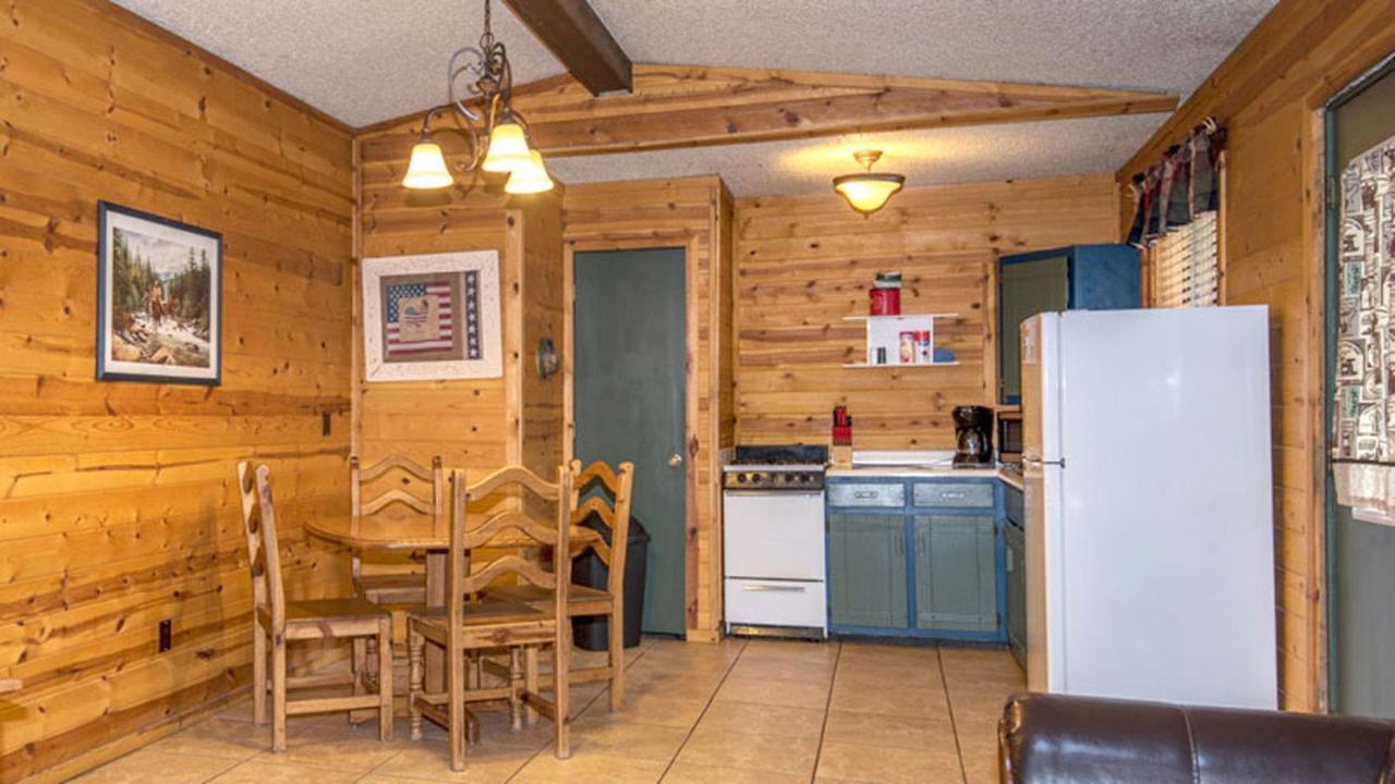 Whispering Pine Cabins Ruidoso Eksteriør billede